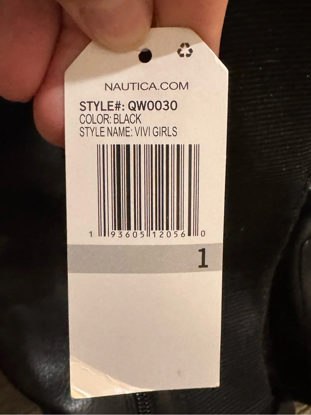 Nautica Vivi Girls Black Boots with Chain Accent size 1 New